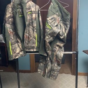 LIKE NEW Under Armour Speek Freak Cold Gear Camo